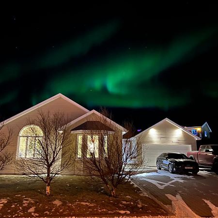 4-Bedroom Villa With Private Gym And Hot-Tub Reykjavík Zewnętrze zdjęcie