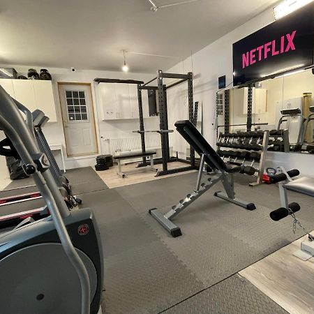 4-Bedroom Villa With Private Gym And Hot-Tub Reykjavík Zewnętrze zdjęcie